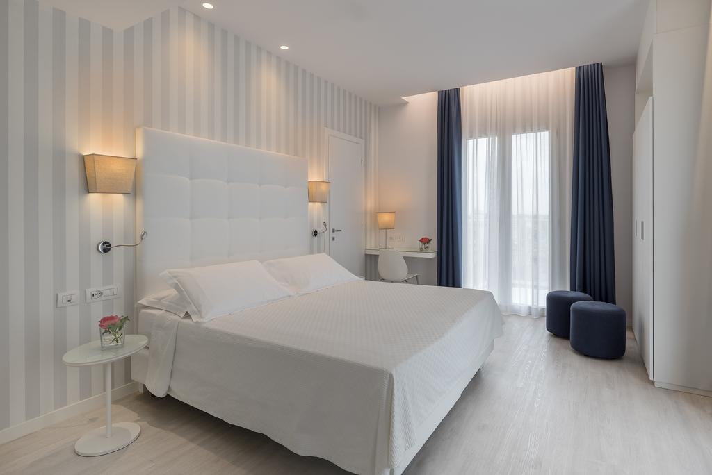 Hotel Fedora Riccione Exterior foto